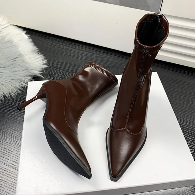 Matte Leather Sewing Patchwork Ankle Boots Sexy Pointed Toe Thin Heel Zipper New Arrival Autumm/Winter Modern Boots
Matte Leather Sewing Patchwork Ankle Boots Sexy Pointed Toe Thin Heel Zipper New Arrival Autumm/Winter Modern Boots