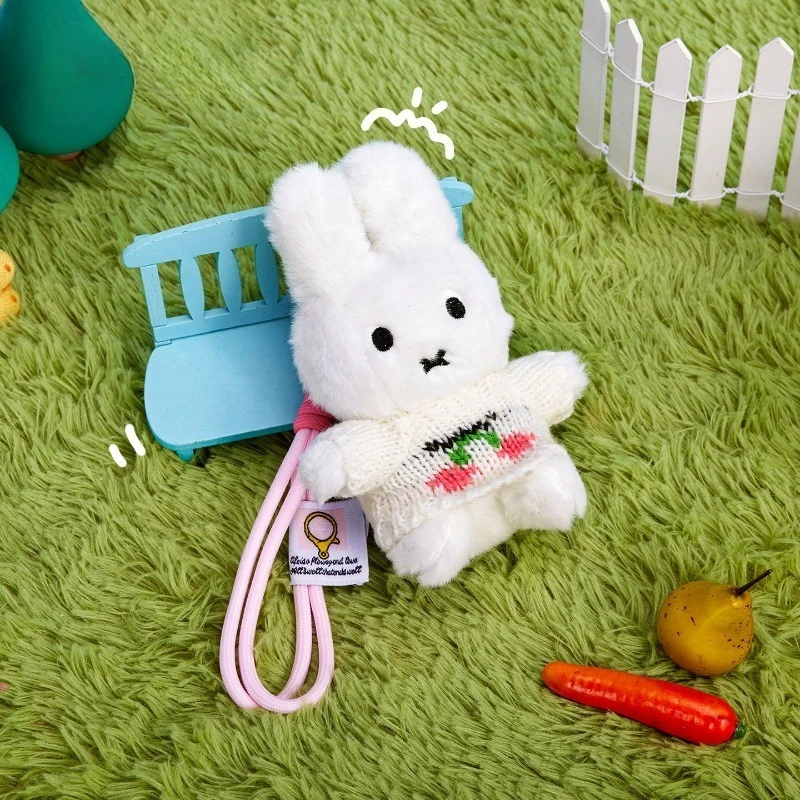 Мультяшная плюшевая кукла Miffy, кулон, брелок для ключей, аксессуары для упаковки на спине, милая мягкая плюшевая игрушка, кукла для мальчиков и девочек, праздничные подарки
Мультяшная плюшевая кукла Miffy, кулон, брелок для ключей, аксессуары для упаковки на спине, милая мягкая плюшевая игрушка, кукла для мальчиков и девочек, праздничные подарки