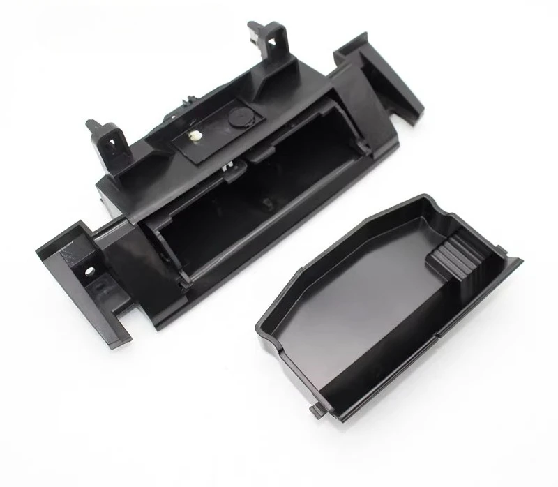 Оригинальная крышка-основание для пепельницы в автомобиль для Land Rover Discovery 4
Оригинальная крышка-основание для пепельницы в автомобиль для Land Rover Discovery 4