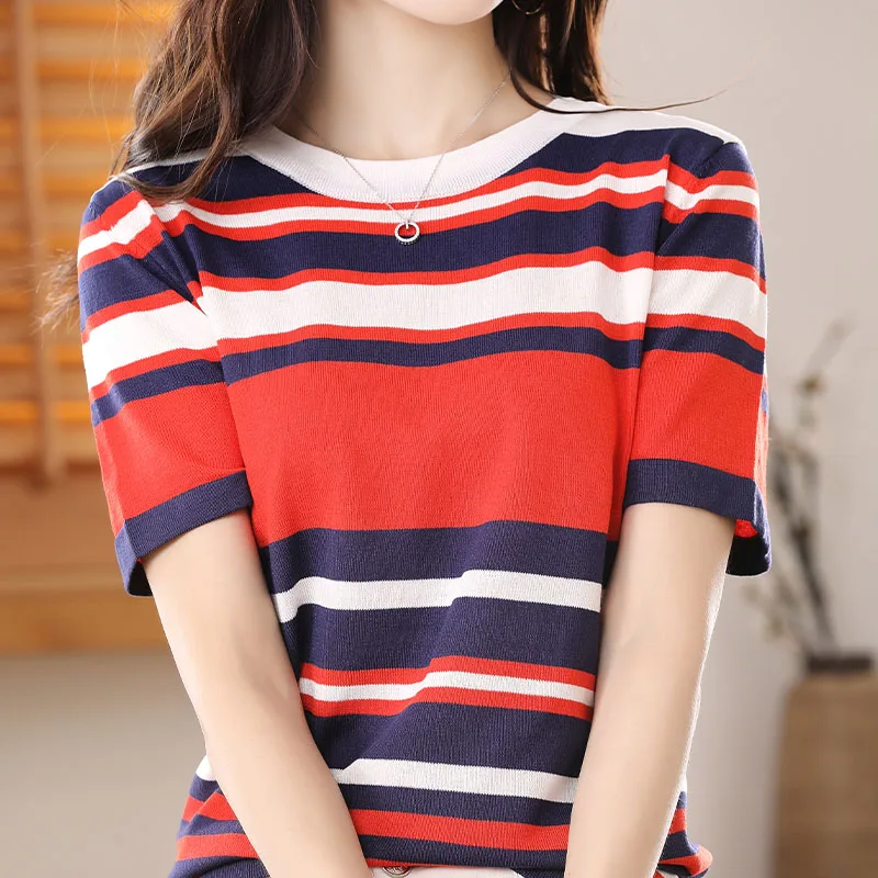 Striped Cotton T-Shirt with a Minimalist Style for Women's Casual Short Sleeved Top Versatile And High-Quality Round Neck Top
Striped Cotton T-Shirt with a Minimalist Style for Women's Casual Short Sleeved Top Versatile And High-Quality Round Neck Top