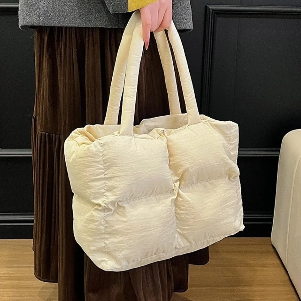 Durable Large Capacity Top Handle Bag Solid Color Quilted Soft Texture Shoulder Bag Waterproof Plaid Down Commuting Bag
Durable Large Capacity Top Handle Bag Solid Color Quilted Soft Texture Shoulder Bag Waterproof Plaid Down Commuting Bag