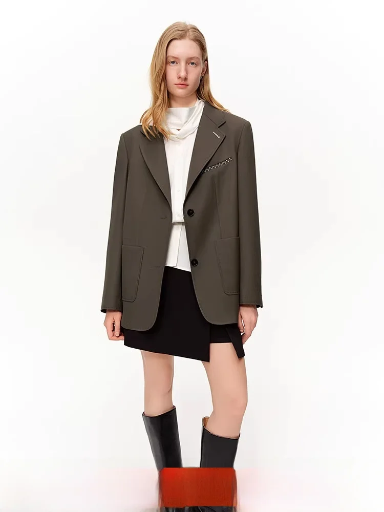Ретро-пиджак с широкими плечами для женщин, весенняя новинка, с длинными рукавами, приталенный, для офиса, из полиэфирного волокна, с декоративной застежкой на одну пуговицу
Ретро-пиджак с широкими плечами для женщин, весенняя новинка, с длинными рукавами, приталенный, для офиса, из полиэфирного волокна, с декоративной застежкой на одну пуговицу