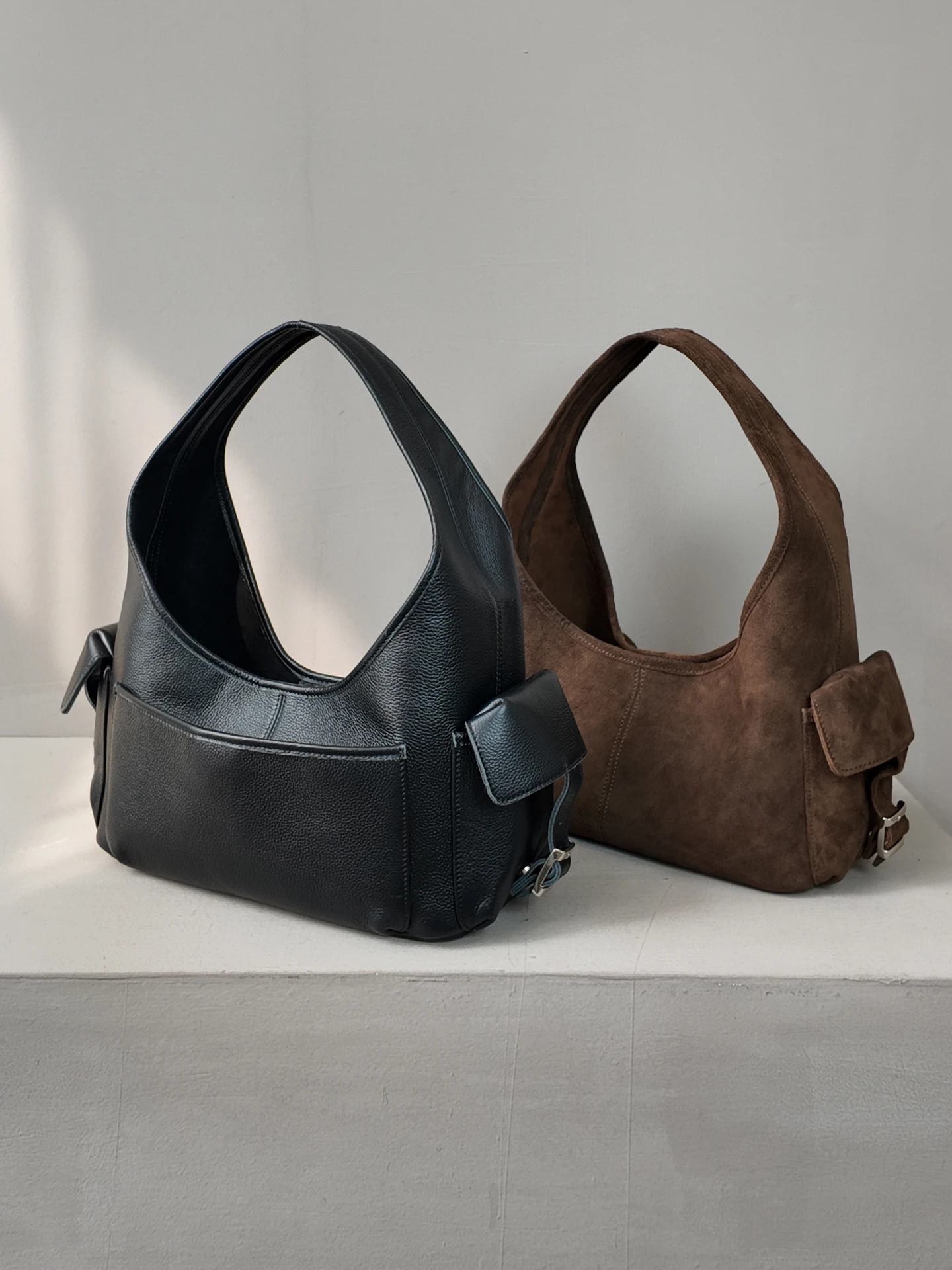 Top Layer Cowhide Bowling Bag Frosted Leather Handbag Underarm Bag Single oulder Bag Women Winter Sli Hobo Bag
Top Layer Cowhide Bowling Bag Frosted Leather Handbag Underarm Bag Single oulder Bag Women Winter Sli Hobo Bag
