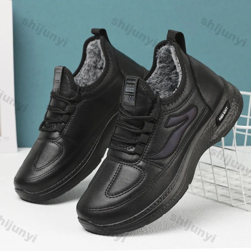 Мужская хлопковая обувь на платформе, новинка зимы 2025, плюшевые утепленные модные кроссовки с перекрестной завязкой, уличная нескользящая удобная повседневная обувь
Мужская хлопковая обувь на платформе, новинка зимы 2025, плюшевые утепленные модные кроссовки с перекрестной завязкой, уличная нескользящая удобная повседневная обувь