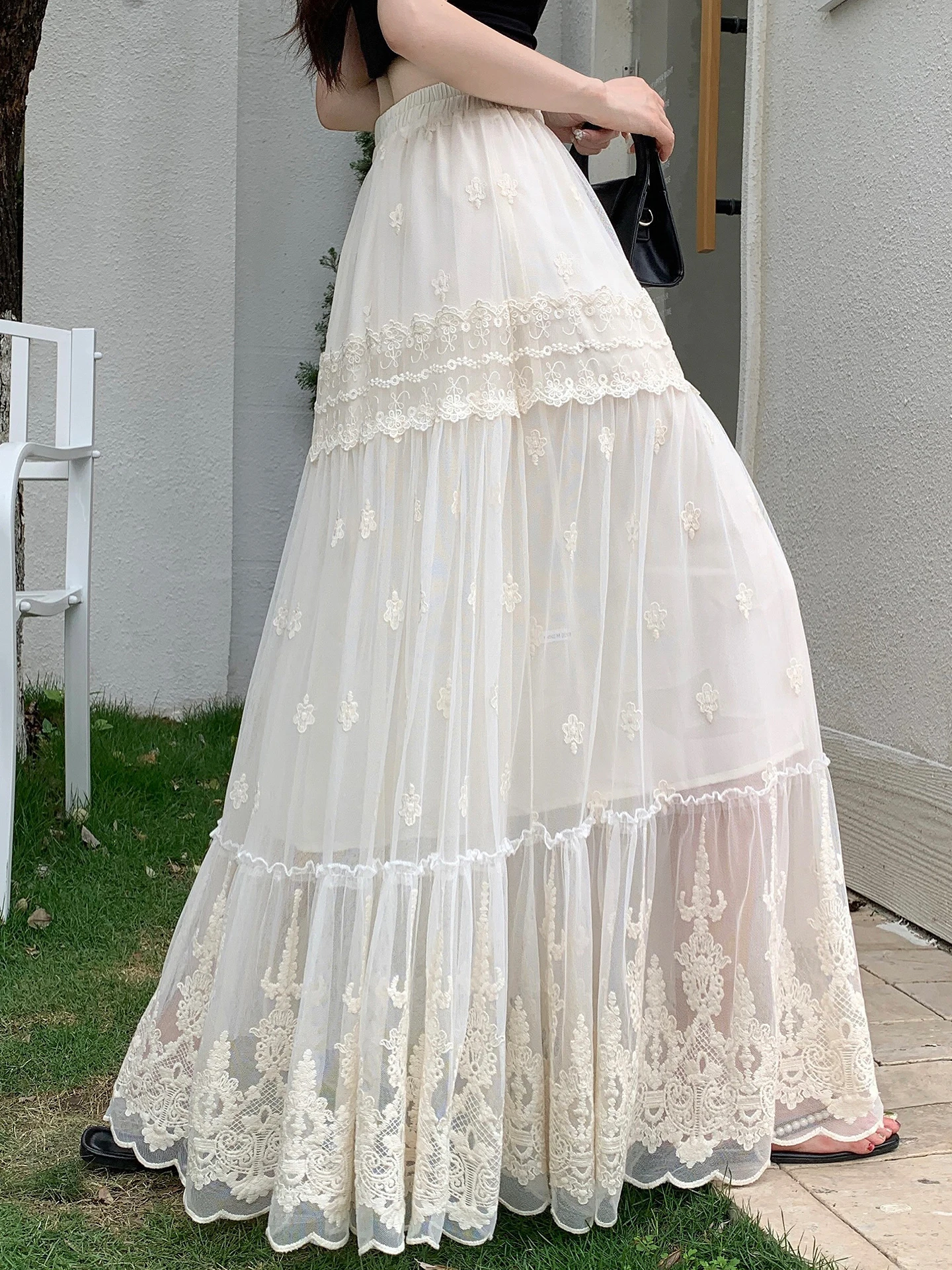 Elegant Lace Embroidery A-Line Midi Skirt Women's Summer New Style Soft Comfortable Baked Cake Gown High Waist Elastic Waist
Elegant Lace Embroidery A-Line Midi Skirt Women's Summer New Style Soft Comfortable Baked Cake Gown High Waist Elastic Waist