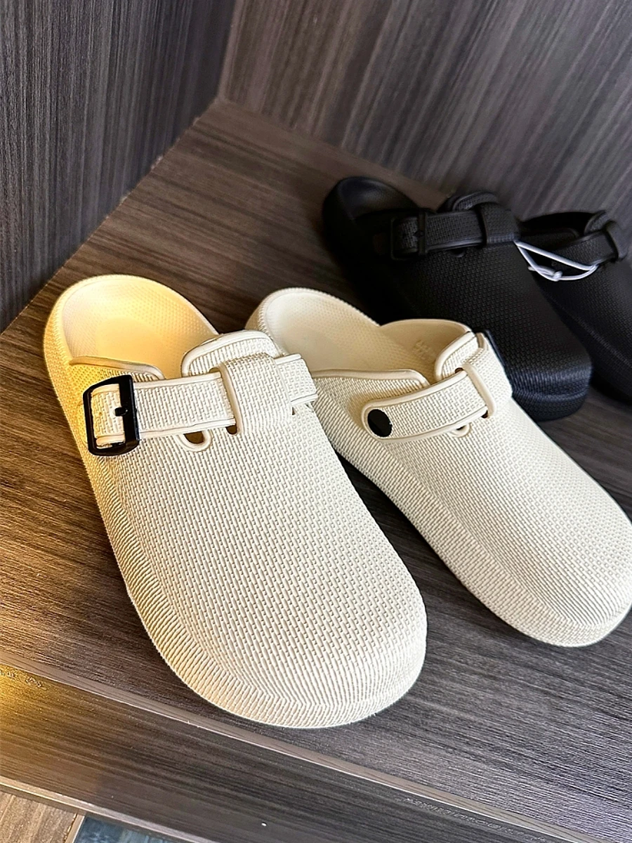 EVA One-Piece Men's Slip-On Slippers Summer Waterproof Flat Heel Versatile Lazy Person's Choice Casual Style Foot Cover Shoes
EVA One-Piece Men's Slip-On Slippers Summer Waterproof Flat Heel Versatile Lazy Person's Choice Casual Style Foot Cover Shoes