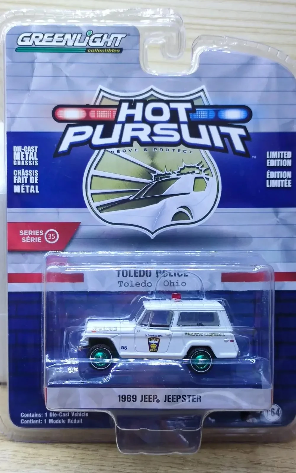 Коллекционная модель автомобиля GreenLight 1:64 Heat Tracking 35 Season 1969 Kaiser Jeep Emperor Jeep Police Green Machine из литого сплава
Коллекционная модель автомобиля GreenLight 1:64 Heat Tracking 35 Season 1969 Kaiser Jeep Emperor Jeep Police Green Machine из литого сплава
