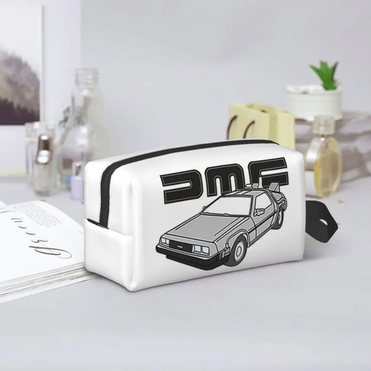 Косметичка DMC Delorean: Органайзер для косметики, дорожный несессер, косметичка для женщин, косметичка для путешествий, пенал
Косметичка DMC Delorean: Органайзер для косметики, дорожный несессер, косметичка для женщин, косметичка для путешествий, пенал