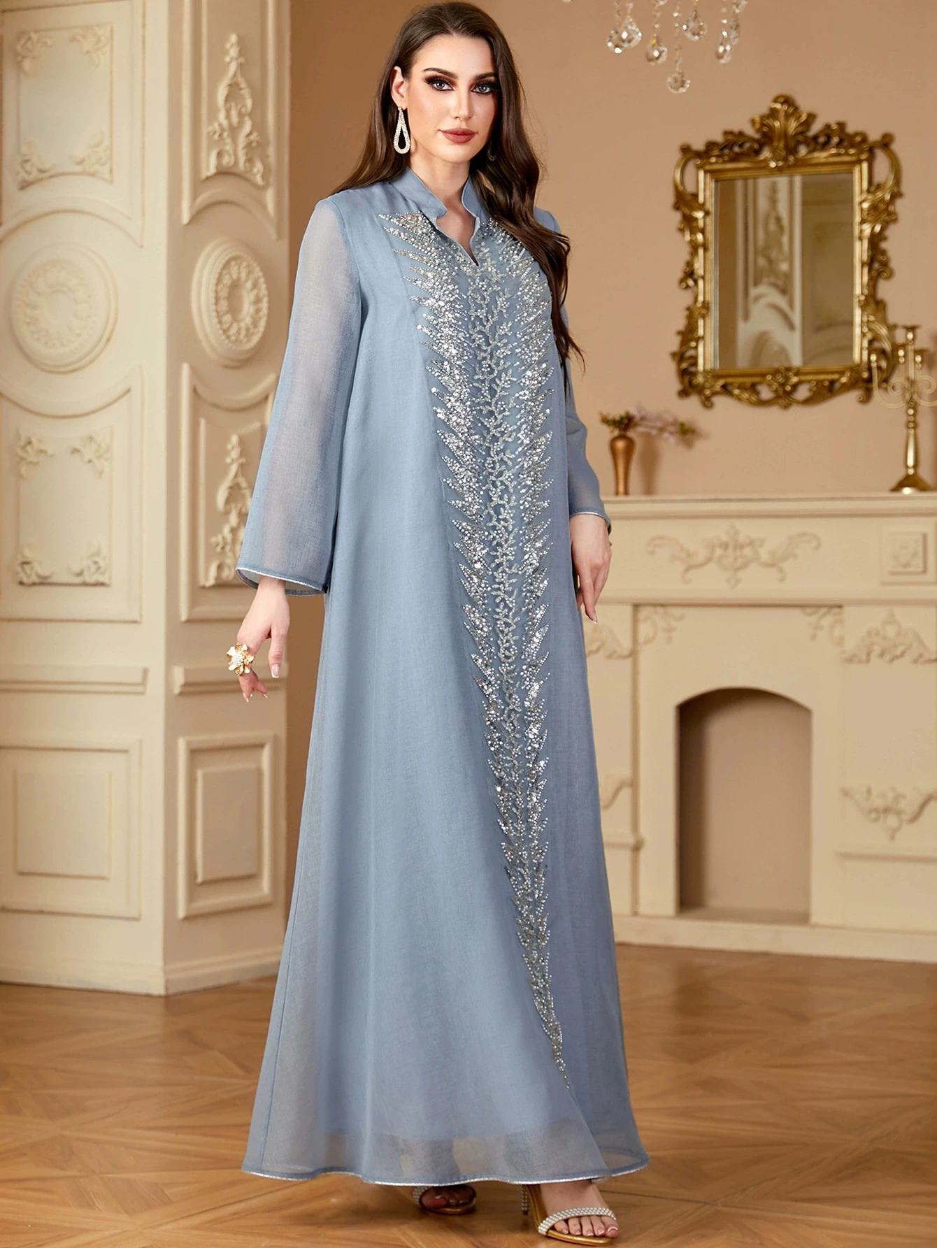 Middle East Saudi Arabia Women's Robe Heavy duty Nail Bead Embroidery Muslim Fashion Solid Color Long Sleeve Dress
Middle East Saudi Arabia Women's Robe Heavy duty Nail Bead Embroidery Muslim Fashion Solid Color Long Sleeve Dress