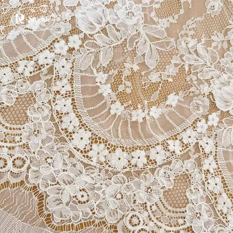 300CM X 150CM.French Large Flower Border Embroidery Lace Fabric.Couture Bride Wedding Gown Fabric Embroidery
300CM X 150CM.French Large Flower Border Embroidery Lace Fabric.Couture Bride Wedding Gown Fabric Embroidery