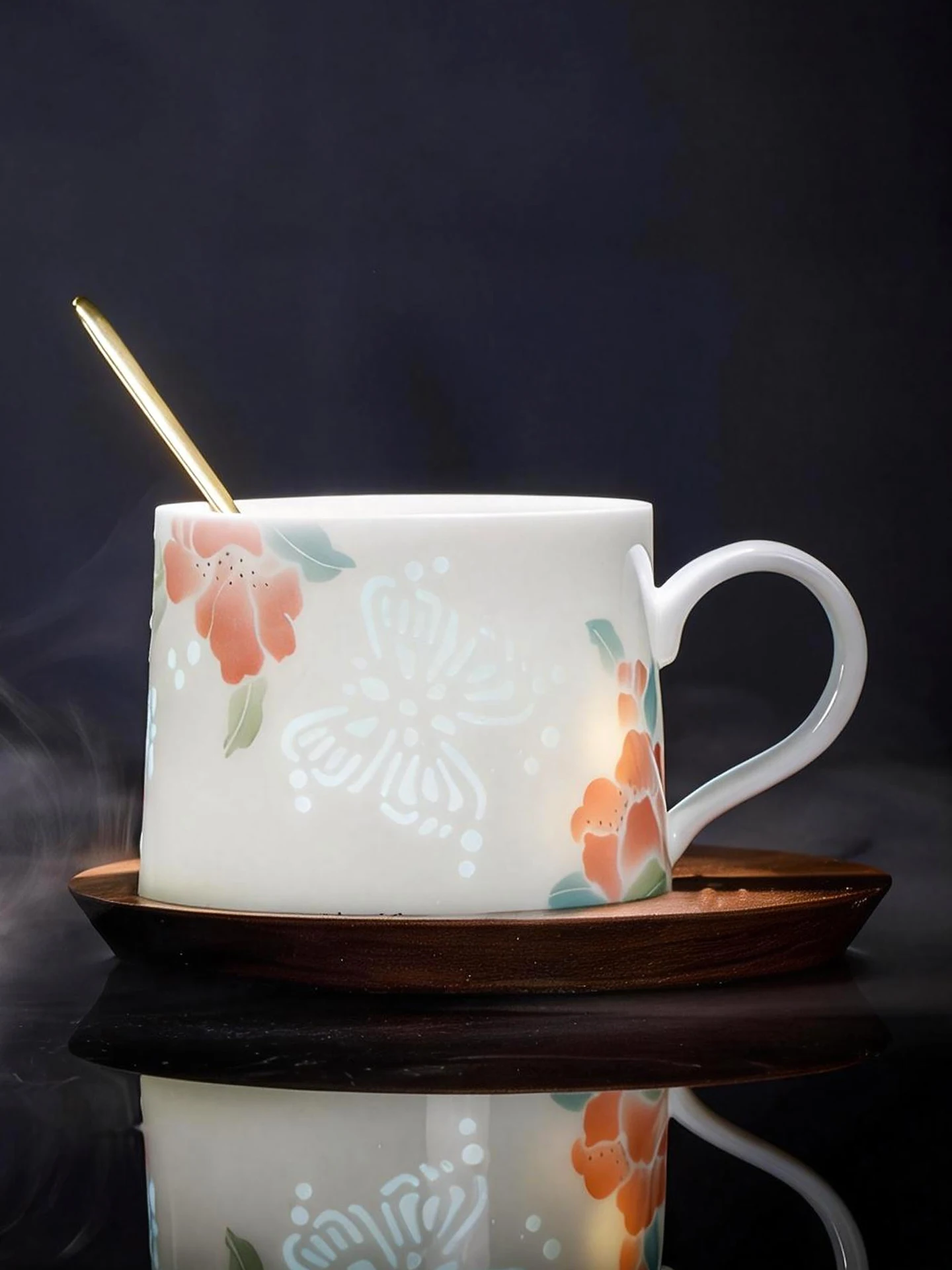 Hand-Painted Underglaze Cerc Coffee Cup with Plate Creative e Tea Water Cup for Home High Aesthetic Value Gift
Hand-Painted Underglaze Cerc Coffee Cup with Plate Creative e Tea Water Cup for Home High Aesthetic Value Gift