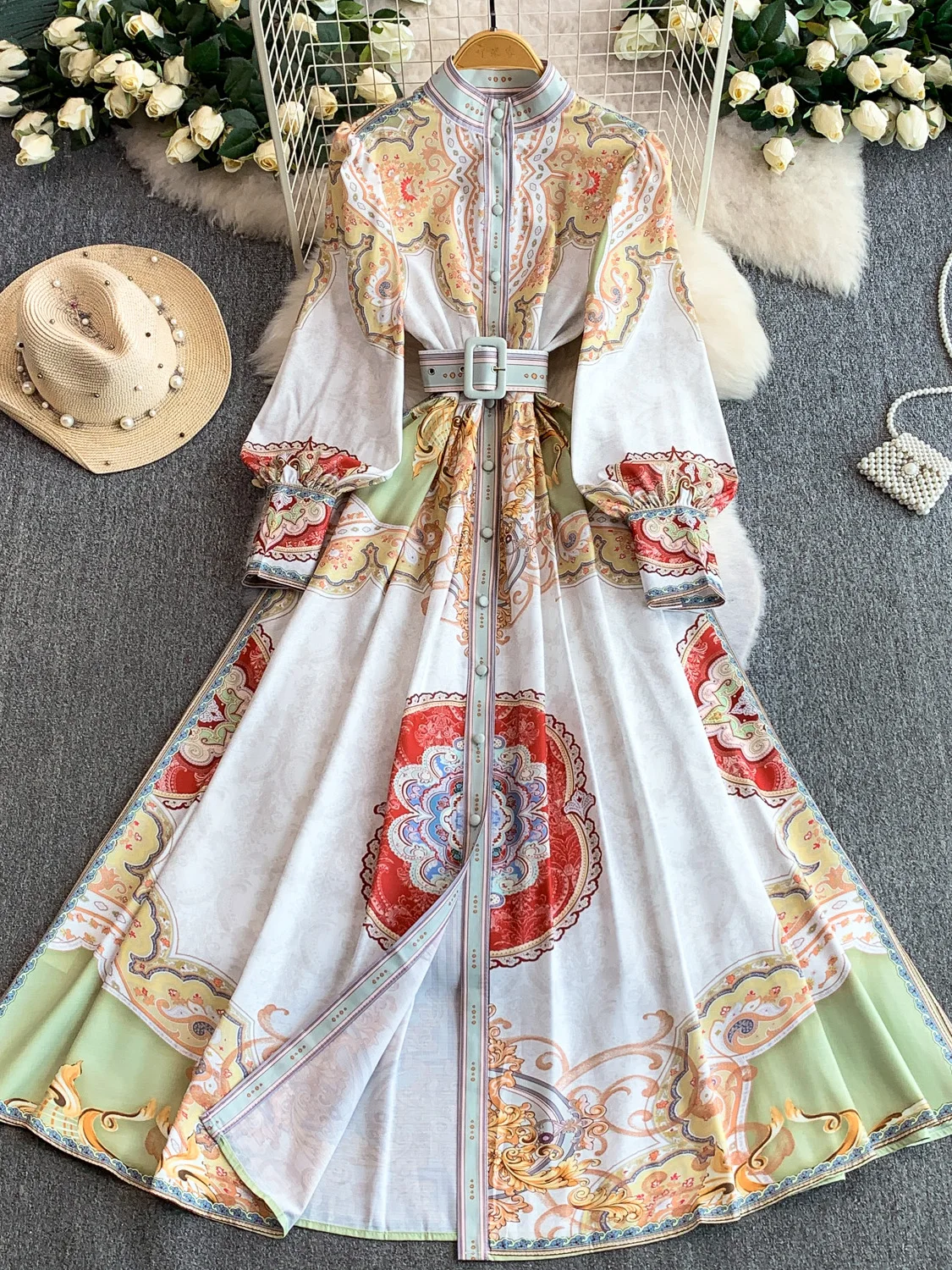 Женское длинное плиссированное платье с ретро-принтом и рукавами-фонариками, приталенное, для весны и осени
Женское длинное плиссированное платье с ретро-принтом и рукавами-фонариками, приталенное, для весны и осени