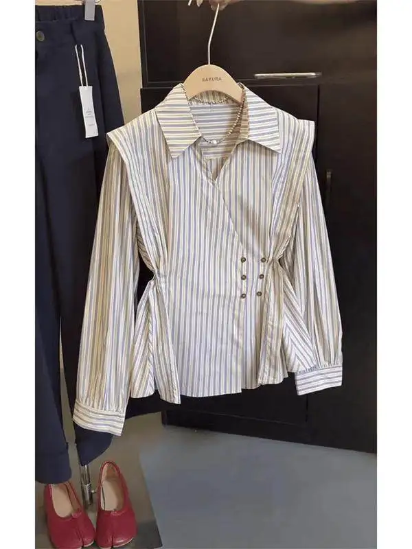 Корейская женская рубашка с завязками на талии, воротником, длинными рукавами, в полоску, модная, весенняя новинка, защита от УФ-излучения, стандартный крой
Корейская женская рубашка с завязками на талии, воротником, длинными рукавами, в полоску, модная, весенняя новинка, защита от УФ-излучения, стандартный крой