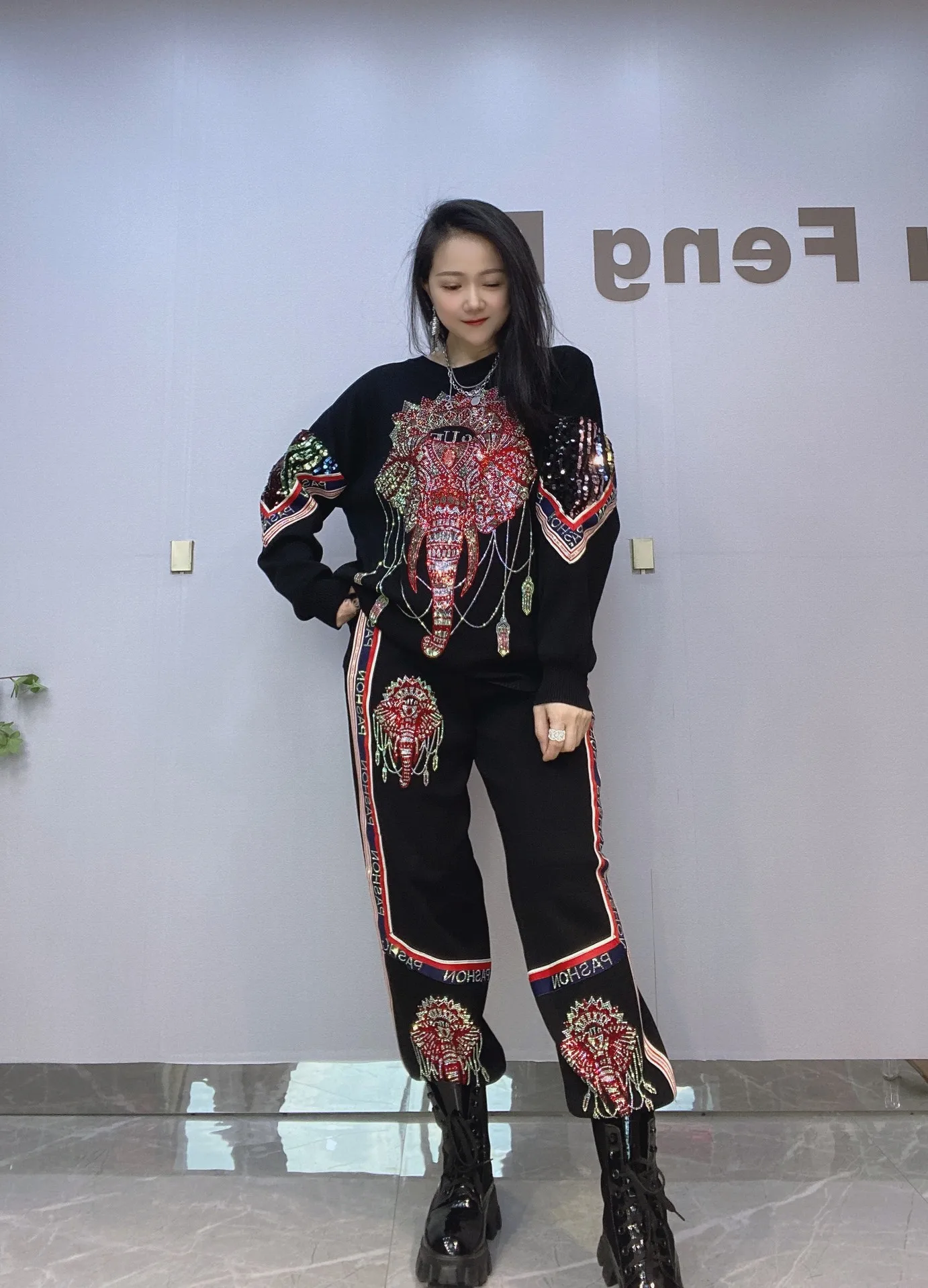 Two Pieces Sweater Set For Female Cartoon Sequins Tracksuit Plus Size Sweater Suit Knitting Kit Hot Diamond Two Piece Set
Two Pieces Sweater Set For Female Cartoon Sequins Tracksuit Plus Size Sweater Suit Knitting Kit Hot Diamond Two Piece Set