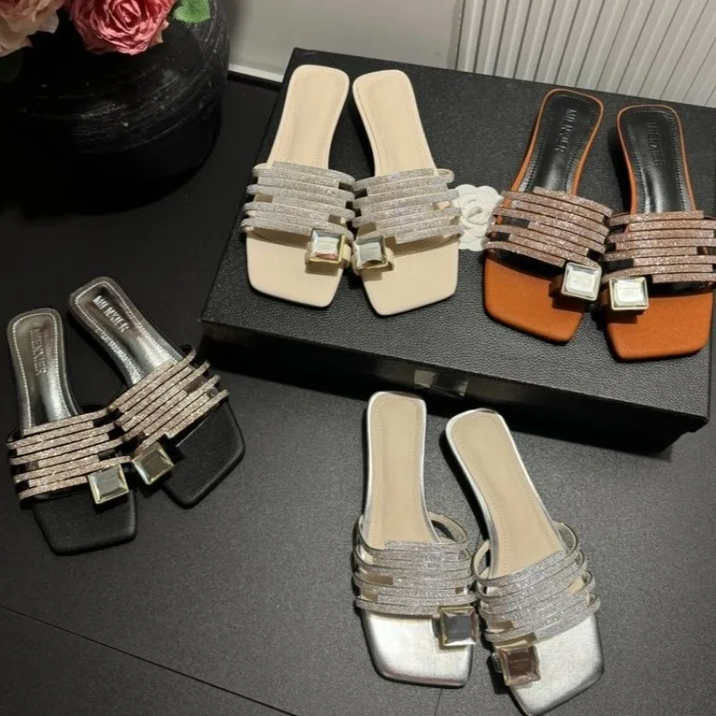 Women's Slippers Luxury Rhinestone Casual Sandals Summer Open-toe Flat Slippers Outdoor Non Slip Beach Slippers Chaussons Femme
Women's Slippers Luxury Rhinestone Casual Sandals Summer Open-toe Flat Slippers Outdoor Non Slip Beach Slippers Chaussons Femme