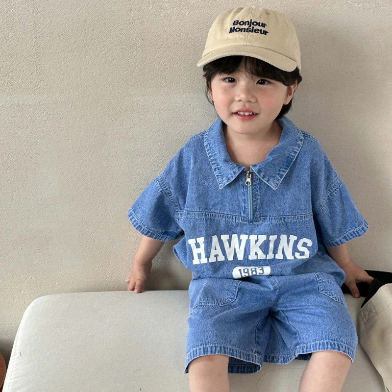 2024 Korean Version of Short Sleeved Denim Shirt + Shorts Set for Boys and Girls Summer Fashionable Two-piece Children's Sets
2024 Korean Version of Short Sleeved Denim Shirt + Shorts Set for Boys and Girls Summer Fashionable Two-piece Children's Sets