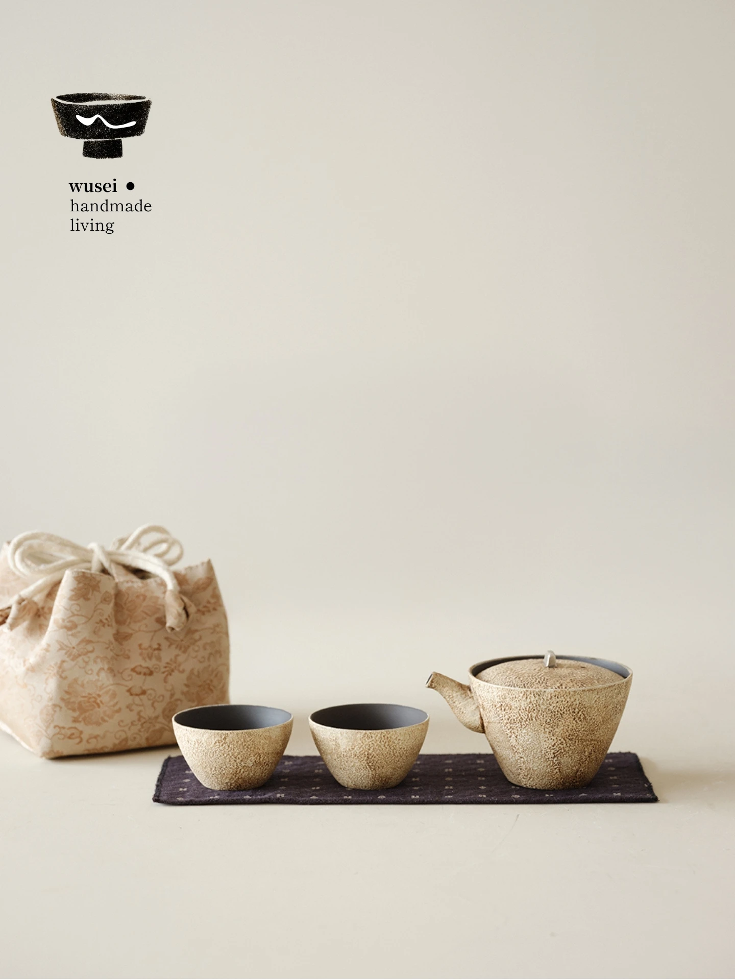 Wusei Portable Outdoor Office Ceramic Tea Set Old Rock Mud One Pot Two Cups Set Quick Guest Cup Tea Tools with Stone Pattern
Wusei Portable Outdoor Office Ceramic Tea Set Old Rock Mud One Pot Two Cups Set Quick Guest Cup Tea Tools with Stone Pattern