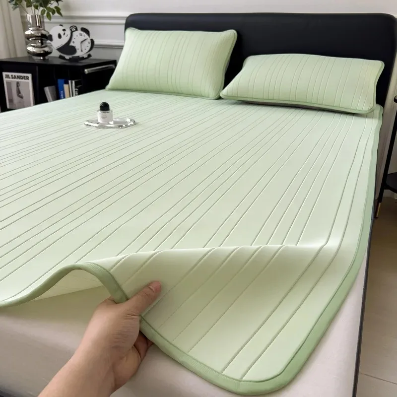 New Cooling Ice Silk Bed Pad 150x200cm 180x200cm 200x220cm Soft Breathable Summer Mat Silky Single Double Bedsheet Set
New Cooling Ice Silk Bed Pad 150x200cm 180x200cm 200x220cm Soft Breathable Summer Mat Silky Single Double Bedsheet Set