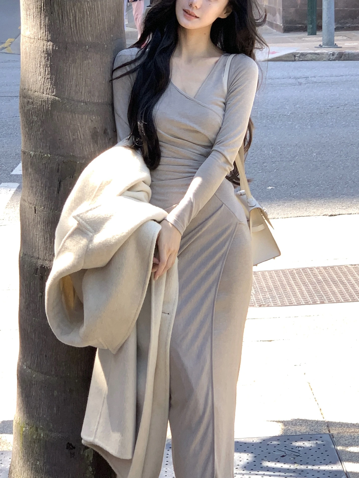 Gentle Wind Waist-Cinching Bodycon Dress Inner Wear with Coat High Waist Soft Polyester Low Stretch Slim Fit Daily Wear H-Shape
Gentle Wind Waist-Cinching Bodycon Dress Inner Wear with Coat High Waist Soft Polyester Low Stretch Slim Fit Daily Wear H-Shape