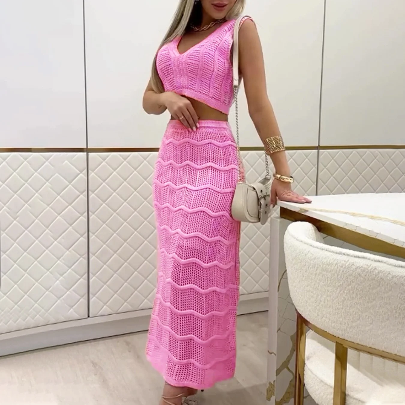 Sexy Short Crop Top And Long Split Skirt Beachwear Set Women's Casual Fashionable Outfit Summer Hollow out Sleeveless Dress
Sexy Short Crop Top And Long Split Skirt Beachwear Set Women's Casual Fashionable Outfit Summer Hollow out Sleeveless Dress