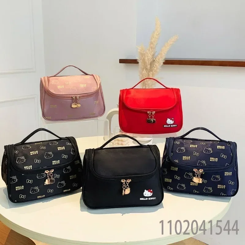 Sanrio Hello Kitty Designer Pouch Cosmetic Organizer Makeup Bag for Women Girl Storage Luxury Red Pink Purse Top Quality
Sanrio Hello Kitty Designer Pouch Cosmetic Organizer Makeup Bag for Women Girl Storage Luxury Red Pink Purse Top Quality