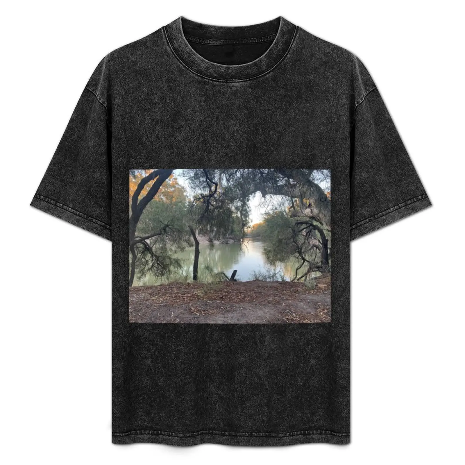 Flowing River T-Shirt Lightweight Print T-Shirt
Flowing River T-Shirt Lightweight Print T-Shirt