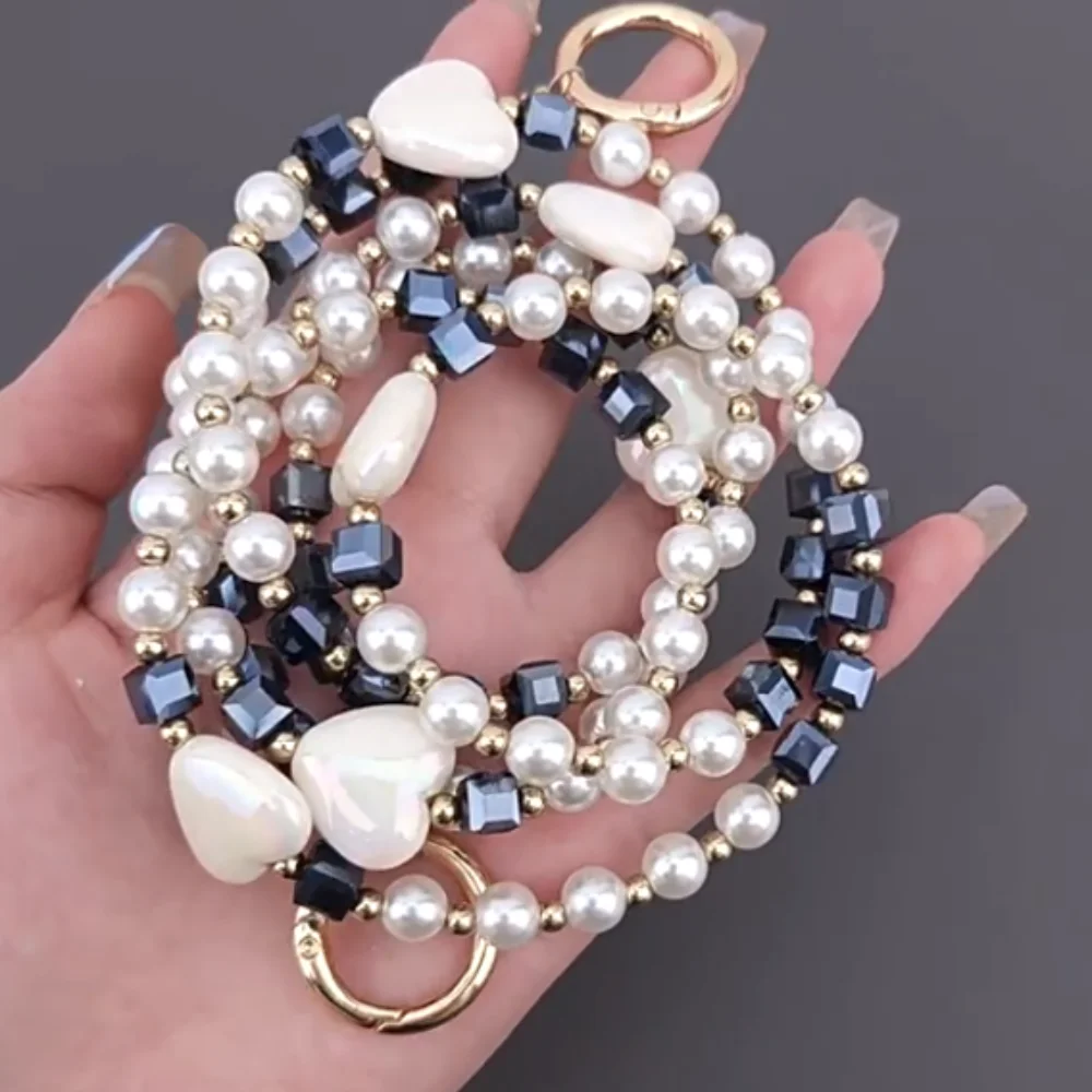 With Patch Beaded Crossbody Phone Chain Bag Chain Love Heart Mobile Phone Crossbody Strap Universal Colorful Phone Neck Straps
With Patch Beaded Crossbody Phone Chain Bag Chain Love Heart Mobile Phone Crossbody Strap Universal Colorful Phone Neck Straps