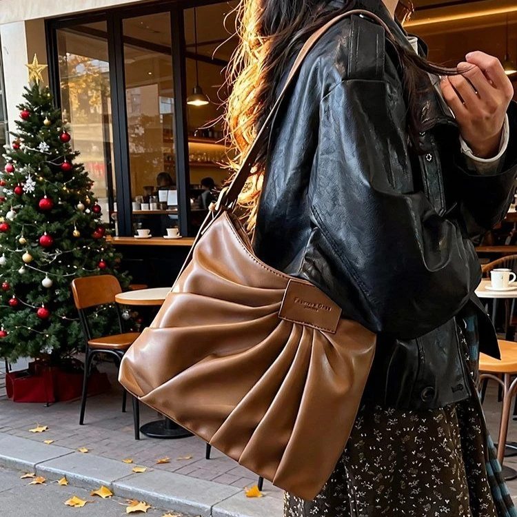 Fashion Pleated Large-capacity Storage Bag Tote Bags Retro Y2K Niche Crossbody Bag Shoulder Bags Woman Bag Purses Handbags
Fashion Pleated Large-capacity Storage Bag Tote Bags Retro Y2K Niche Crossbody Bag Shoulder Bags Woman Bag Purses Handbags