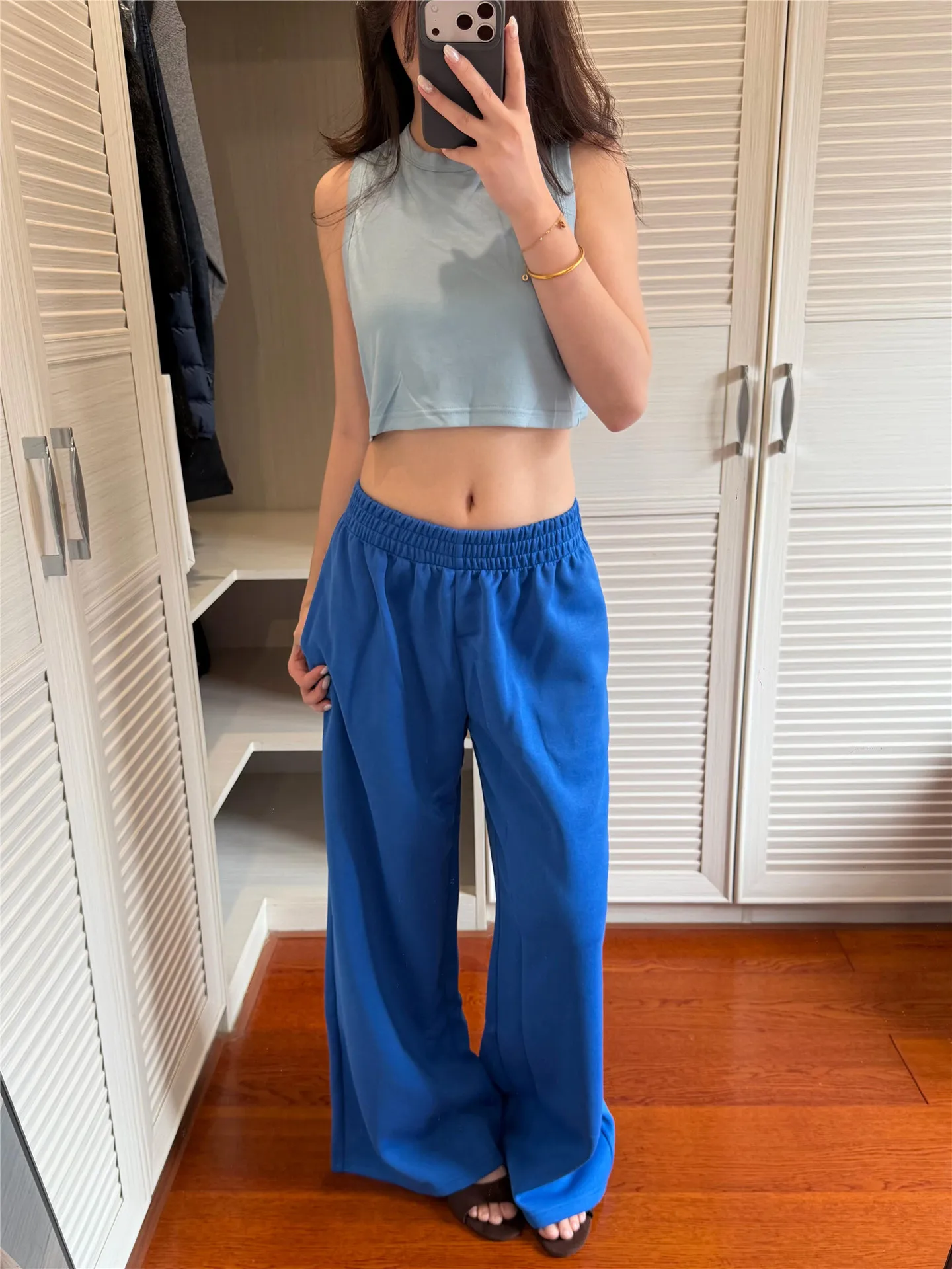 Retro Spicy Girl Klein Blue Low Waist Wide Leg Sweatpants Women Summer Loose Drapey Tall Extended Casual Pants
Retro Spicy Girl Klein Blue Low Waist Wide Leg Sweatpants Women Summer Loose Drapey Tall Extended Casual Pants