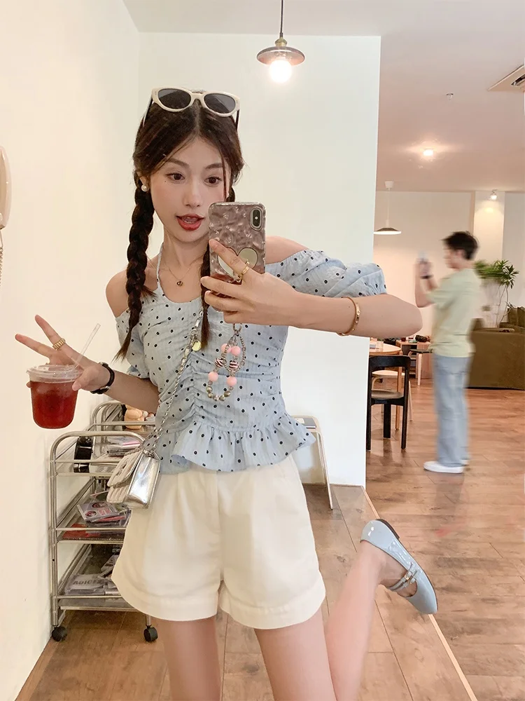 Zeng XiaoXian Sweet oulder Baring Neline Top и белый комплект из двух предметов, женский летний ансамбль Faion
Zeng XiaoXian Sweet oulder Baring Neline Top и белый комплект из двух предметов, женский летний ансамбль Faion