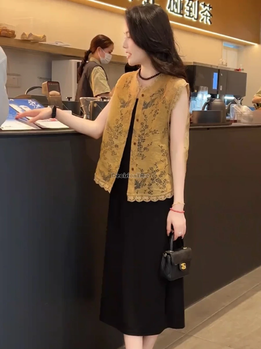 2025 new chinese improved style lace sleeveless tang suit shirt women new summer printed jacquard retrp elegant daily vest t001
2025 new chinese improved style lace sleeveless tang suit shirt women new summer printed jacquard retrp elegant daily vest t001
