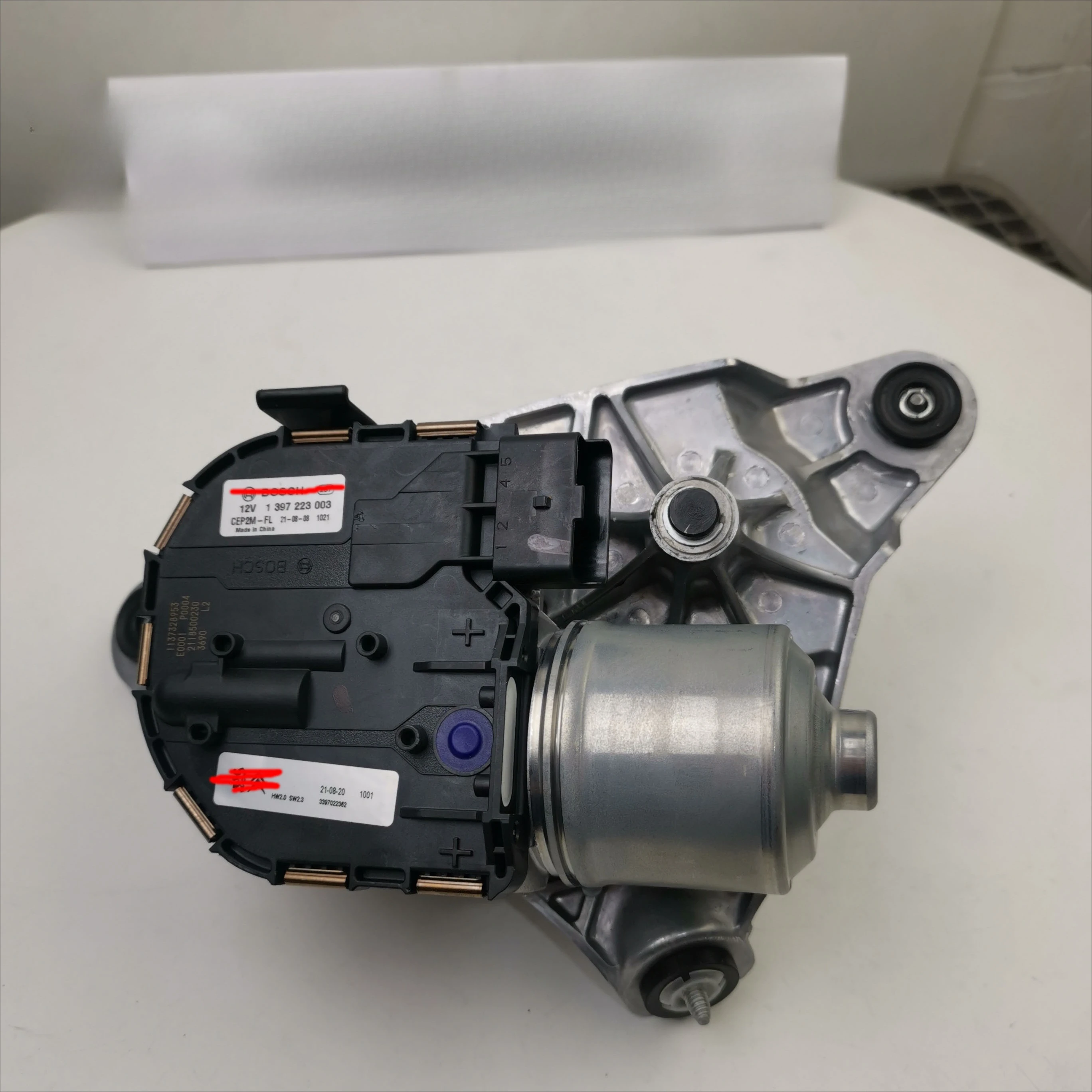 Front Wiper Motor 9672588580 9672588680 9816172680 9816172780 for Peugeot 508 508SW Front Wiper Motor Left and Right
Front Wiper Motor 9672588580 9672588680 9816172680 9816172780 for Peugeot 508 508SW Front Wiper Motor Left and Right