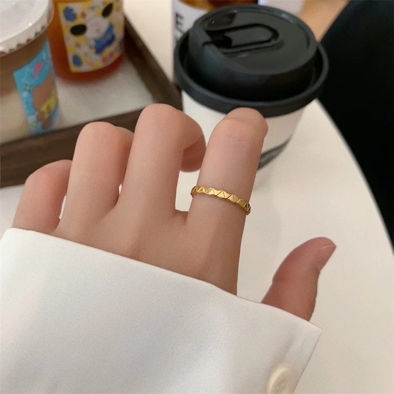 Minimalism Stainless Steel Golden Rhombus Surface Cutting Unisex Ring Jewelry Props Accessories Gifts Classic Couple Jewelry
Minimalism Stainless Steel Golden Rhombus Surface Cutting Unisex Ring Jewelry Props Accessories Gifts Classic Couple Jewelry