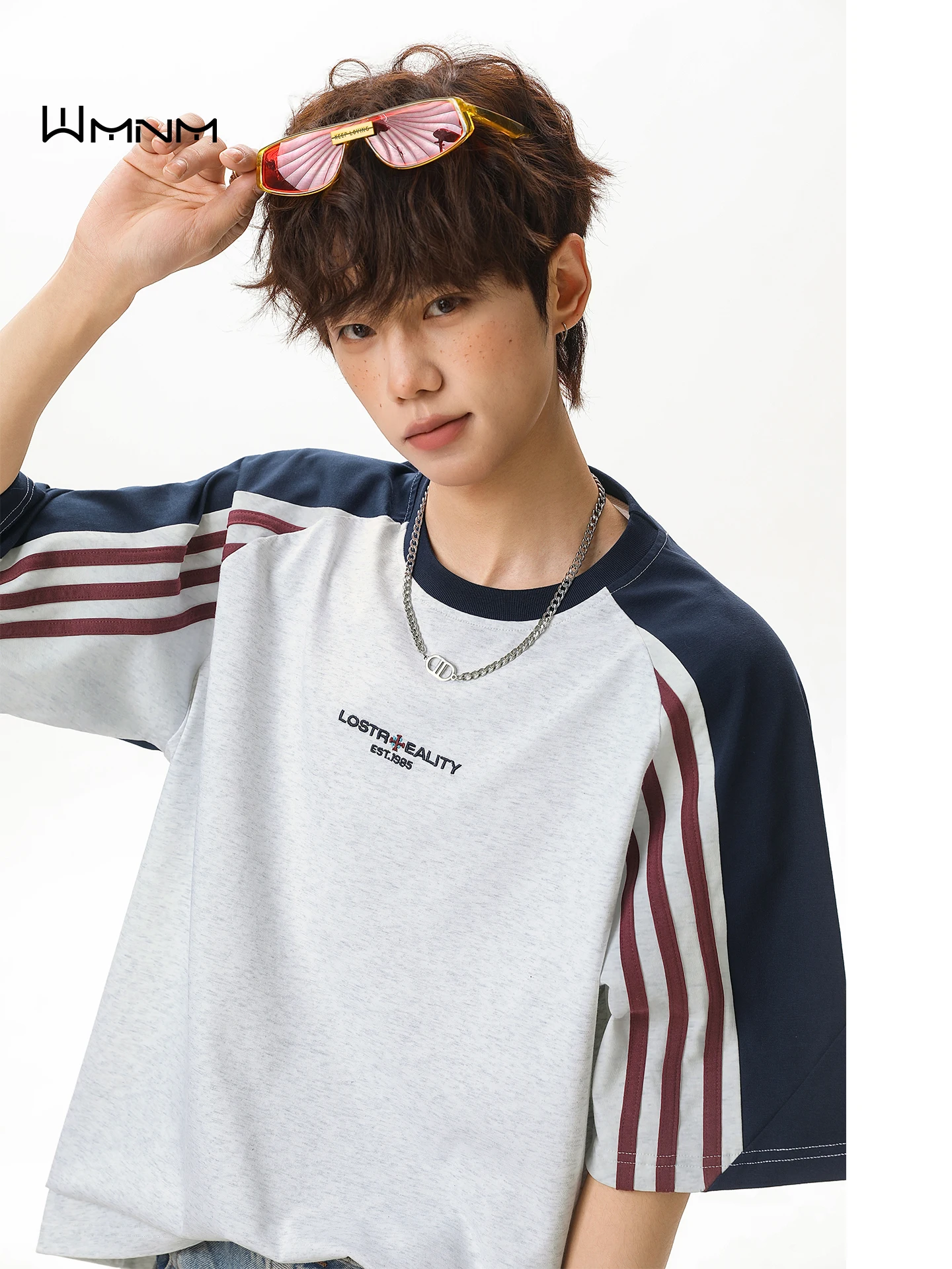 Loose Fit round Ne ort Sve T-irt Men's Summer Faion Brand Ethnic Embroidery Stripe Pattern Casual Loose Top
Loose Fit round Ne ort Sve T-irt Men's Summer Faion Brand Ethnic Embroidery Stripe Pattern Casual Loose Top