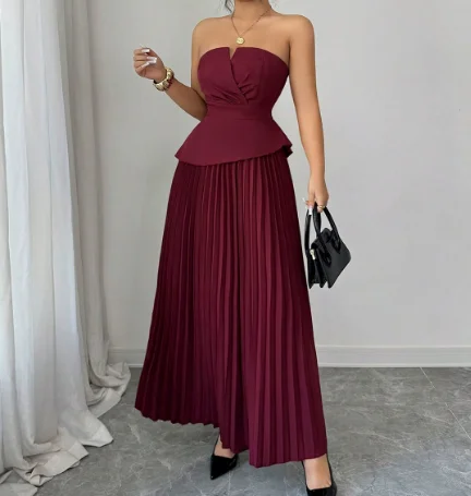 Two Piece Set Women Outfit 2026 Spring New Solid Color Strapless Backless Slim Fit Vest Top & High Waist Pleated Long Skirt Set
Two Piece Set Women Outfit 2026 Spring New Solid Color Strapless Backless Slim Fit Vest Top & High Waist Pleated Long Skirt Set