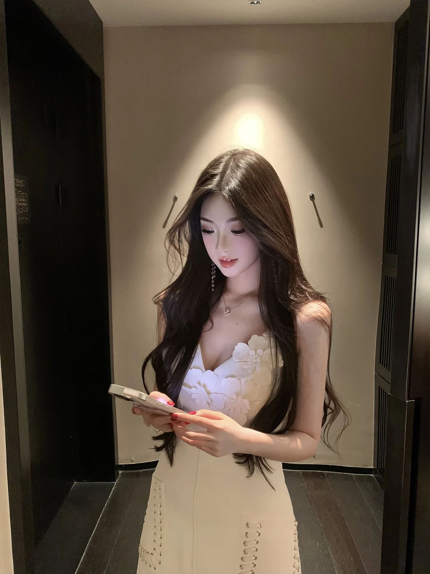 Ele Handmade Floral ort A-Line Skirt And Top Set J Studio Summer Faion Ensemble for Women in Their Late Twenties
Ele Handmade Floral ort A-Line Skirt And Top Set J Studio Summer Faion Ensemble for Women in Their Late Twenties