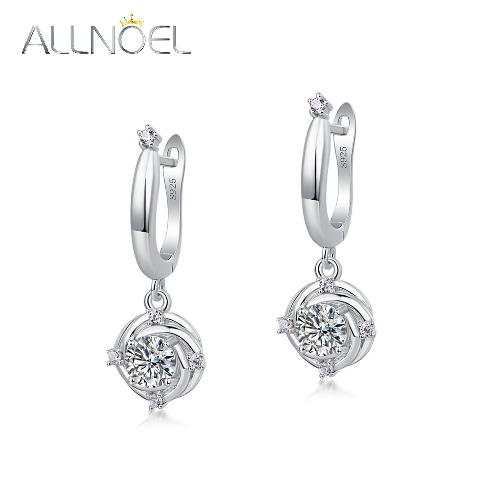 ALLNOEL 925 Silver 5*5mm VVS1 D Color Moissanite Drop Earrings for Woman Sparkling Diamond Wedding Gift GRA Certified Wholesale
ALLNOEL 925 Silver 5*5mm VVS1 D Color Moissanite Drop Earrings for Woman Sparkling Diamond Wedding Gift GRA Certified Wholesale