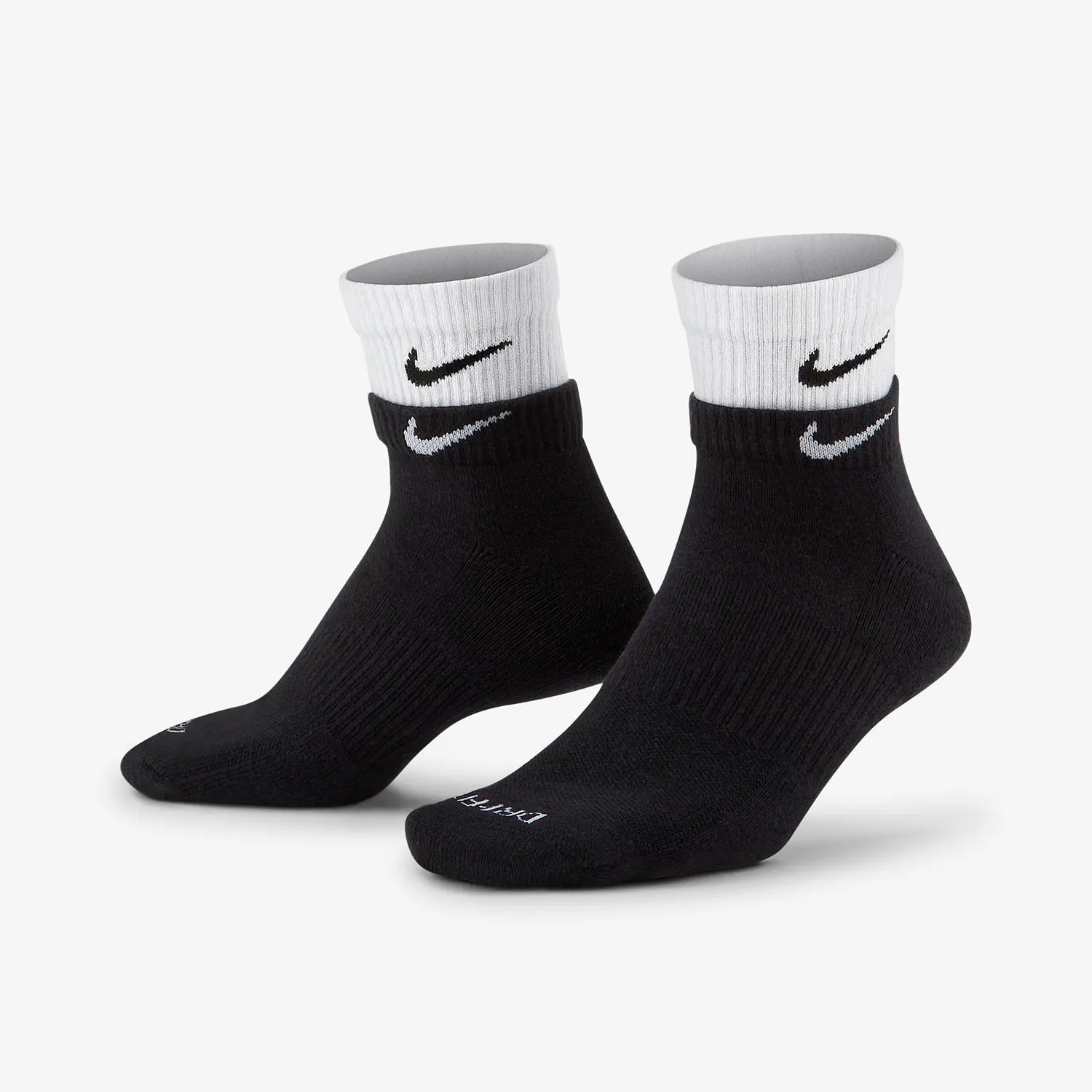 Nike genuine men's and women's spliced laminated mid tube sports socks, set DH4058-011
Nike genuine men's and women's spliced laminated mid tube sports socks, set DH4058-011