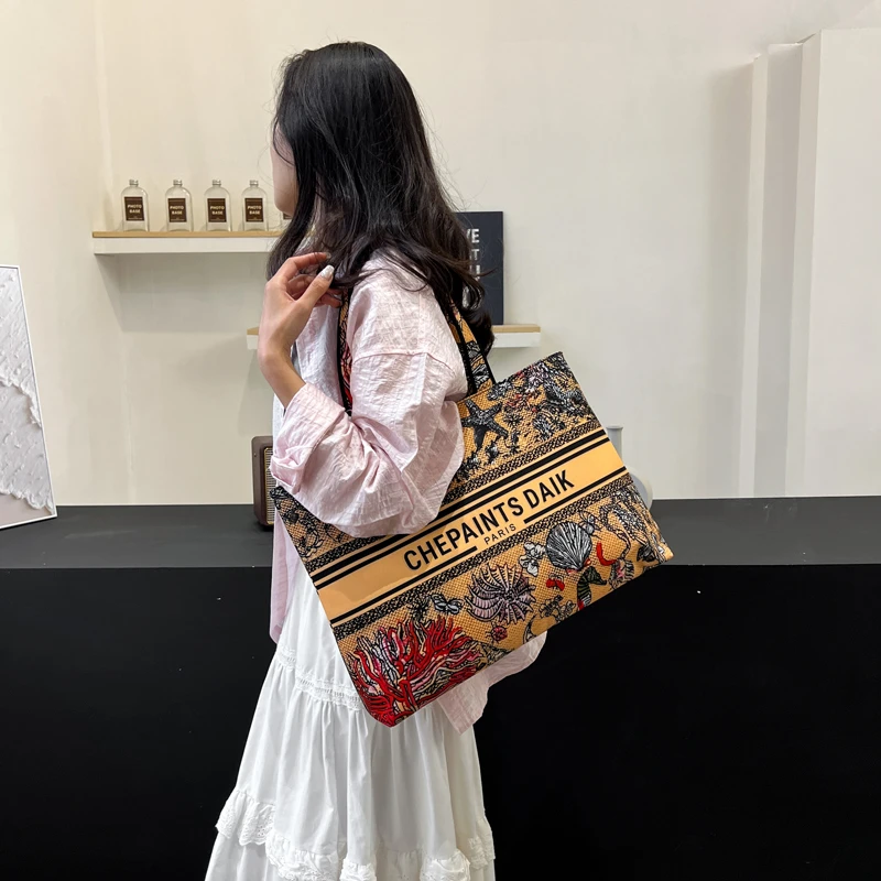 Fashionable Women's Tote Bag Luxury Brand Leather Crossbody Shoulder Handbag Ladies Elegant Designer Messenger Purse
Fashionable Women's Tote Bag Luxury Brand Leather Crossbody Shoulder Handbag Ladies Elegant Designer Messenger Purse
