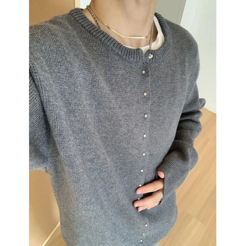 Jeans Sle Rivet Knitwear Cardigan Men's Autumn Winter Lazy Korean Sle High End Feeling Couple's Knitted Sweater Coat 
Jeans Sle Rivet Knitwear Cardigan Men's Autumn Winter Lazy Korean Sle High End Feeling Couple's Knitted Sweater Coat