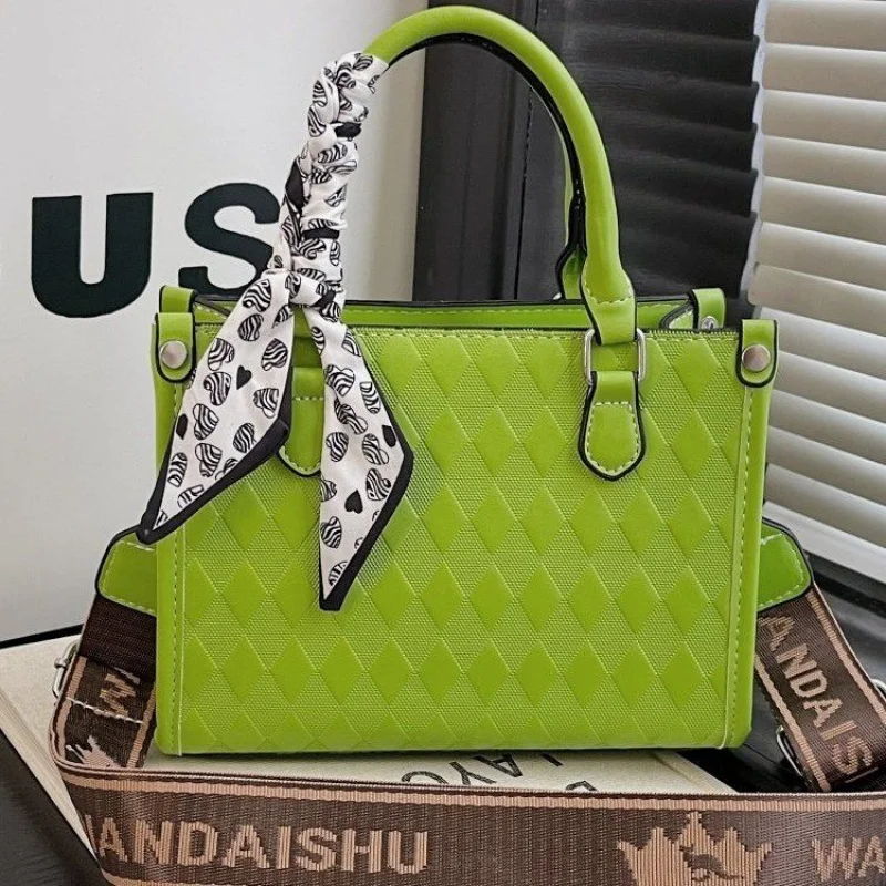 Luxury Women's Casual Leather Shoulder Bag Trendy Commuter Classic Elegant Ladies Vintage Fashionable Crossbody Bag
Luxury Women's Casual Leather Shoulder Bag Trendy Commuter Classic Elegant Ladies Vintage Fashionable Crossbody Bag