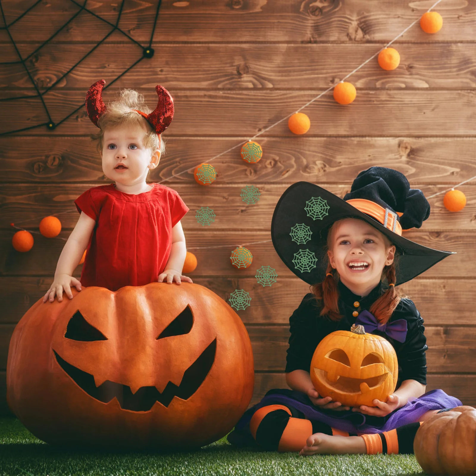 50Pcs Luminous Spider Web Halloween Cobweb Decorations Plastic Creepy Ornaments for Party Haunted Atmosphere 
50Pcs Luminous Spider Web Halloween Cobweb Decorations Plastic Creepy Ornaments for Party Haunted Atmosphere