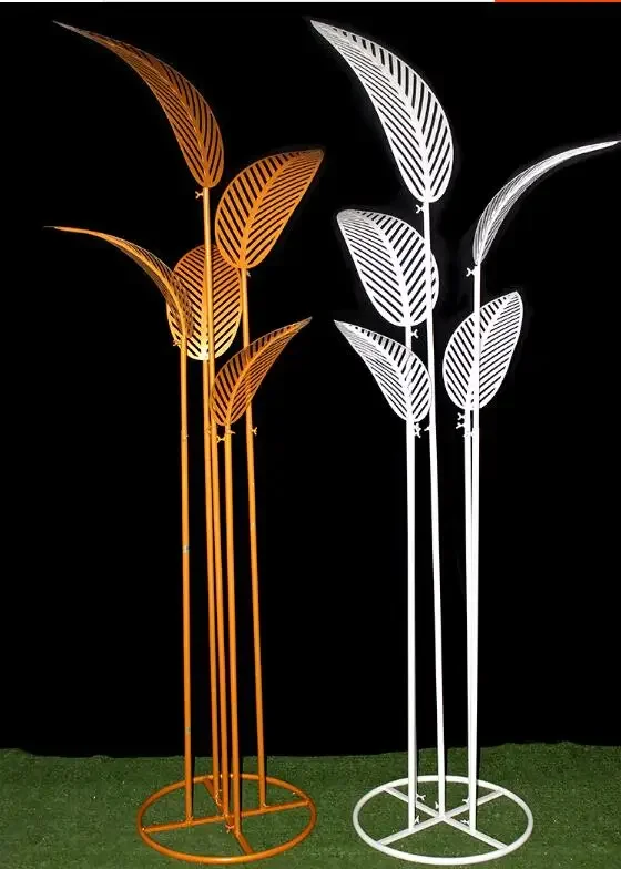 Wedding props wrought iron banana leaves lead wedding stage layout display decoration shop window ornaments
Wedding props wrought iron banana leaves lead wedding stage layout display decoration shop window ornaments