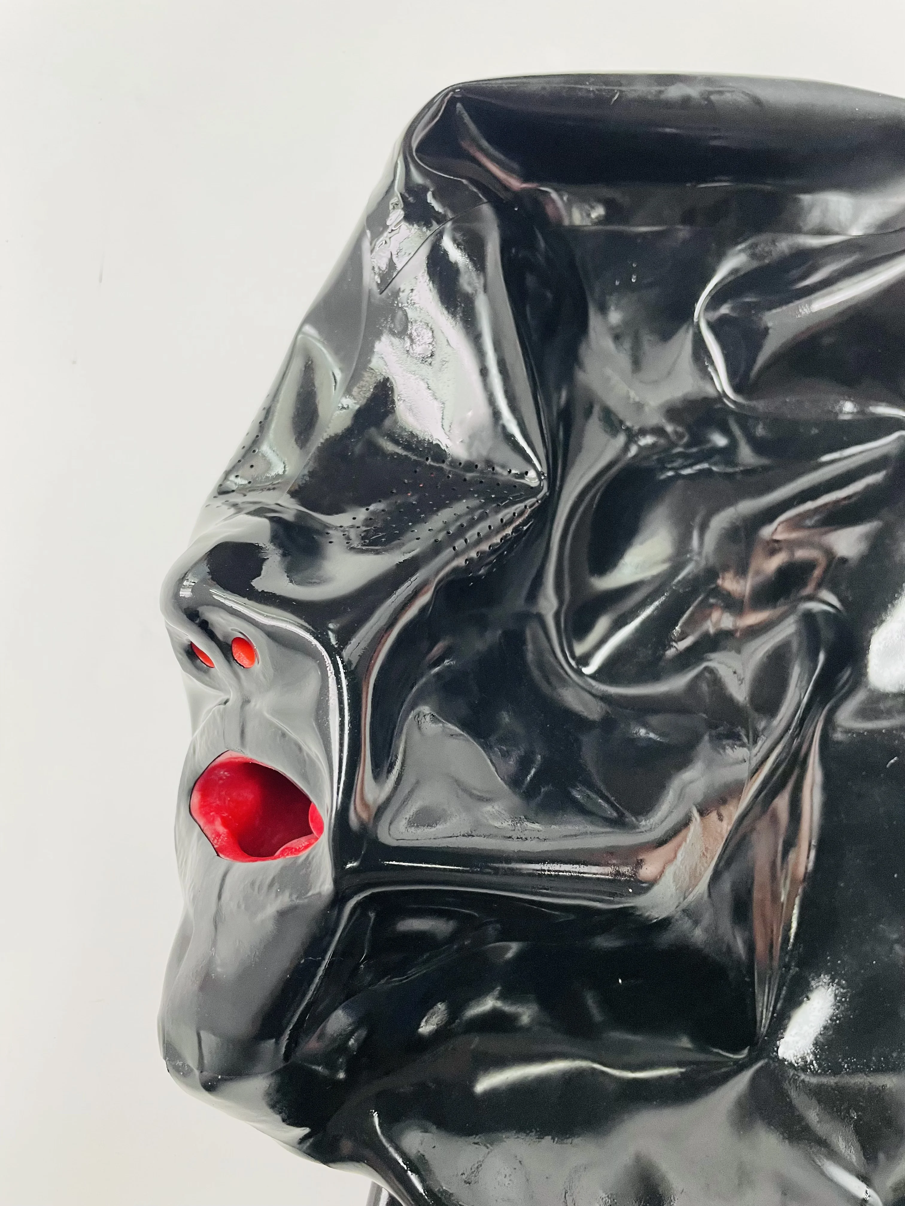 Full cover latex mask micropore eyes 15cm long nose tube red teeth no zi neck entry 0.4
Full cover latex mask micropore eyes 15cm long nose tube red teeth no zi neck entry 0.4