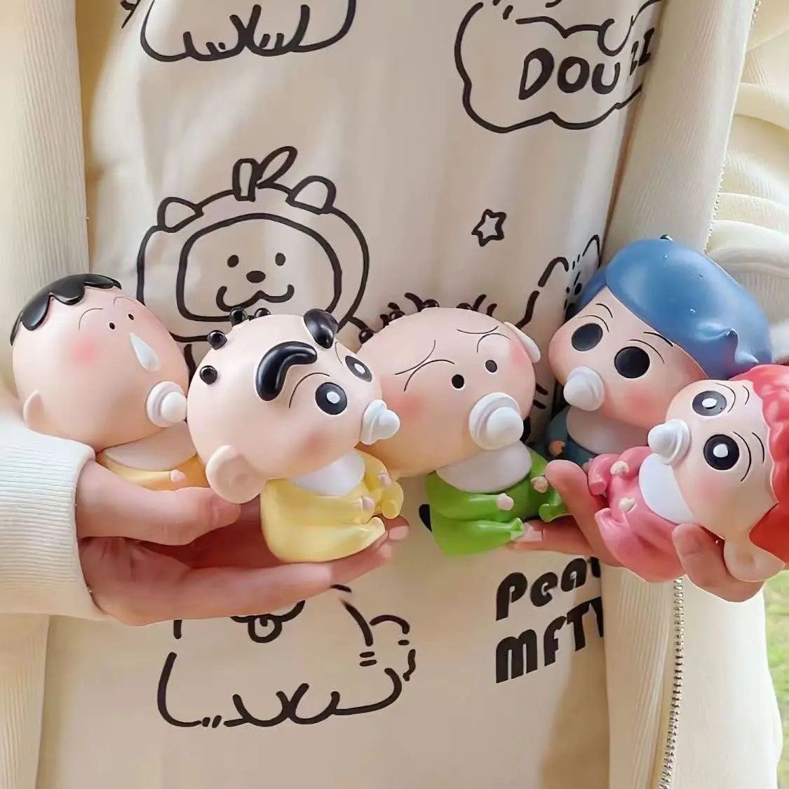 Crayon Shinchan pacifier baby set of five small ones, infant Q version creative Crayon Shinchan figurines for desktop decoration
Crayon Shinchan pacifier baby set of five small ones, infant Q version creative Crayon Shinchan figurines for desktop decoration