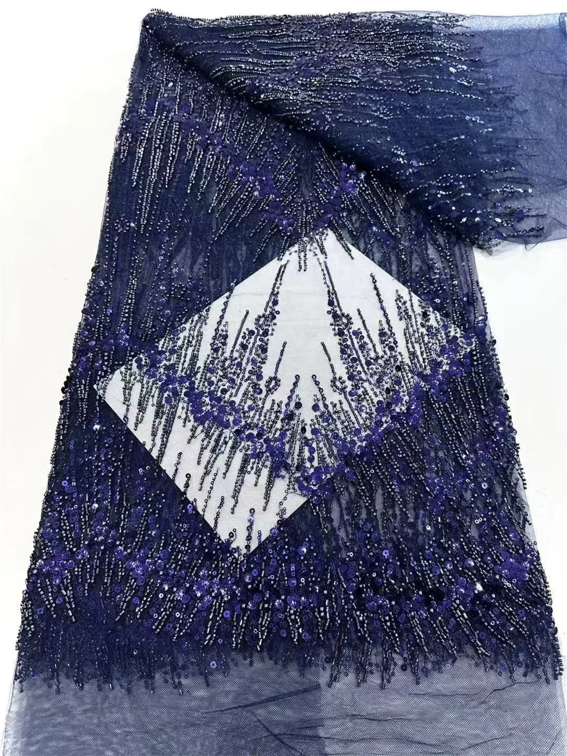 African Lace Fabric Sequins Beaded Embroidery Groom Nigerian Bridal High Quality French Tulle Lace Fabric For Wedding
African Lace Fabric Sequins Beaded Embroidery Groom Nigerian Bridal High Quality French Tulle Lace Fabric For Wedding
