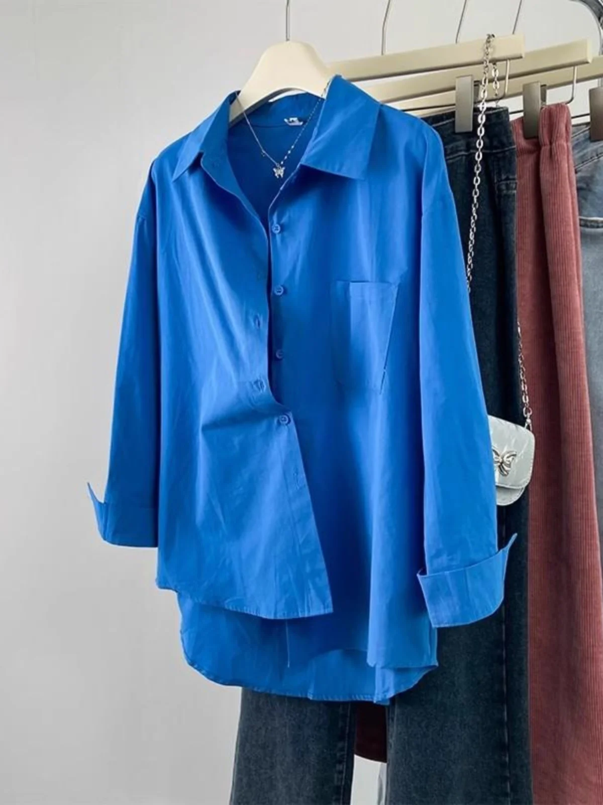 Retro Hong Kong Style Klein Blue Shirt Women's Elegant Commute High-End Sensation Spring Autumn Design Thin Long Sleeve
Retro Hong Kong Style Klein Blue Shirt Women's Elegant Commute High-End Sensation Spring Autumn Design Thin Long Sleeve