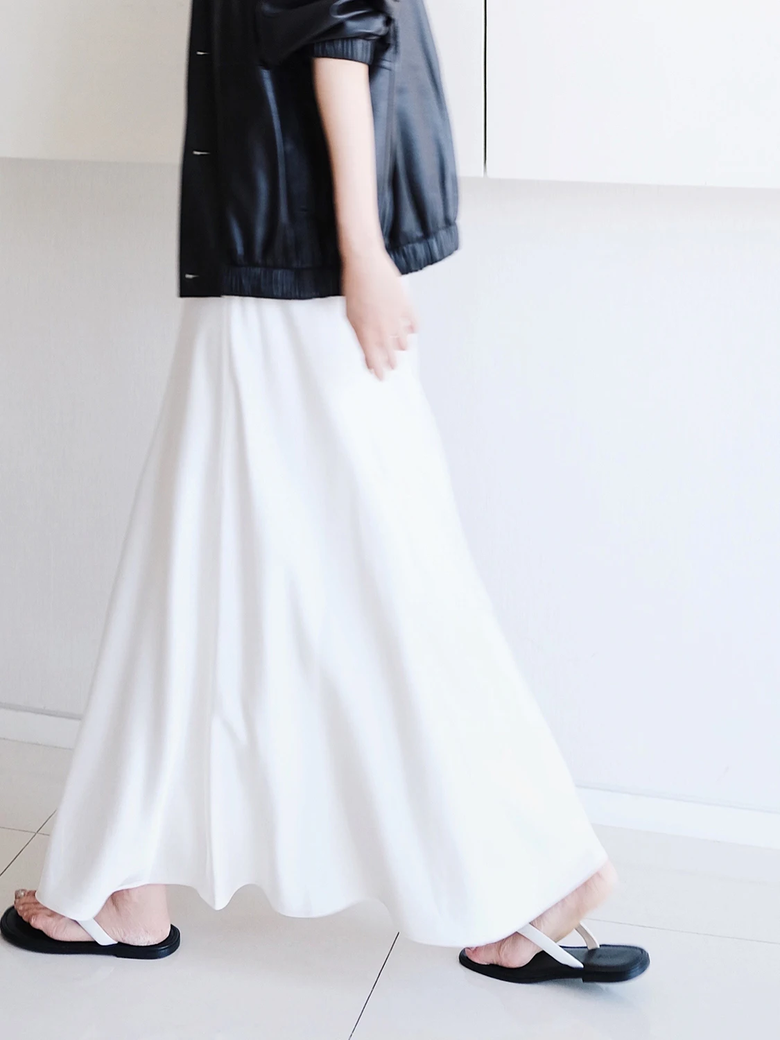 Two-Tone Elastic Waist Skirt 2605 Versatile Spring Collection High-Quality Women's Fashion Other Material 100%
Two-Tone Elastic Waist Skirt 2605 Versatile Spring Collection High-Quality Women's Fashion Other Material 100%