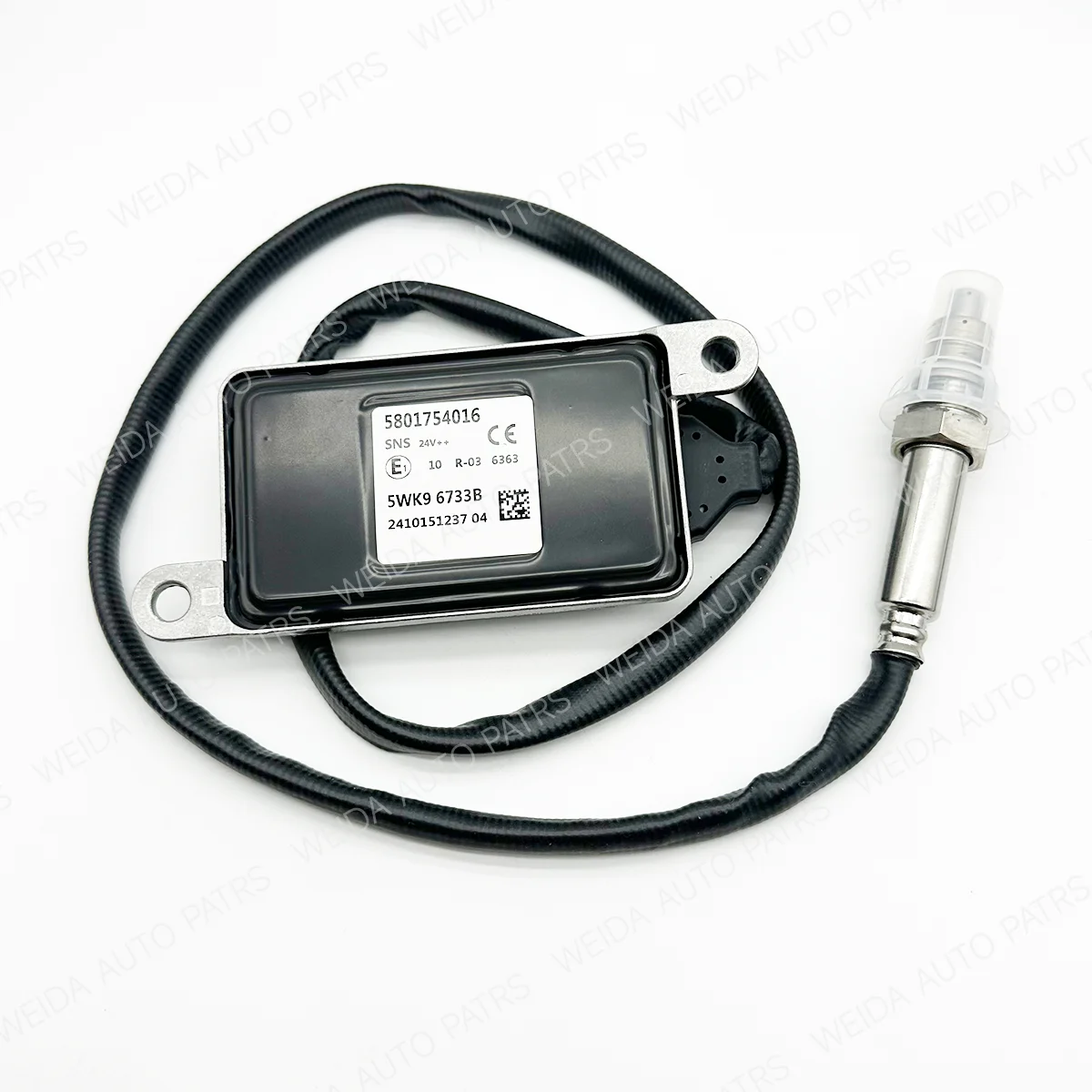 5801754016-5WK96733B 5WK9 6733 5WK96733B 5WK96733A 5WK9 6733A Nitrogen Oxygen Sensor 24V For IVECO Trucks Nox Sensor
5801754016-5WK96733B 5WK9 6733 5WK96733B 5WK96733A 5WK9 6733A Nitrogen Oxygen Sensor 24V For IVECO Trucks Nox Sensor