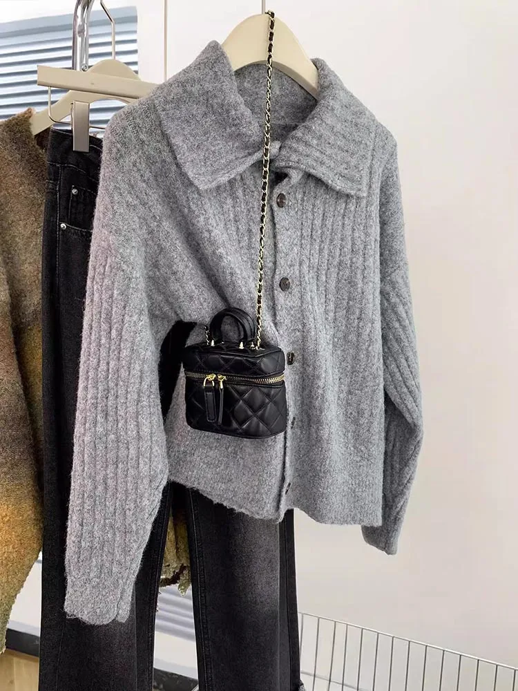Autumn Winter New Korean Style Turndown Collar Sweater Jacket Women's Casual Versatile Knitted Cardigan Fashionable Loose Tops
Autumn Winter New Korean Style Turndown Collar Sweater Jacket Women's Casual Versatile Knitted Cardigan Fashionable Loose Tops